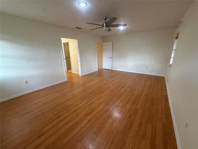 Building Photo - 440 W Tarpon Blvd NW