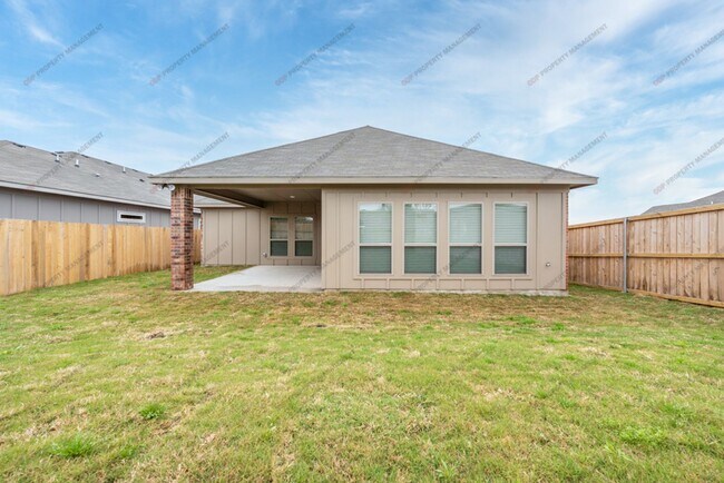 Building Photo - 742 Friar Tuck Dr