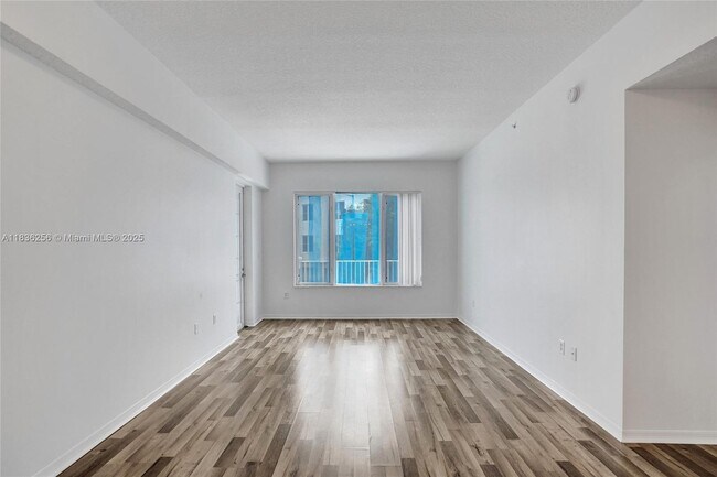 Building Photo - 1200 Town Center Dr