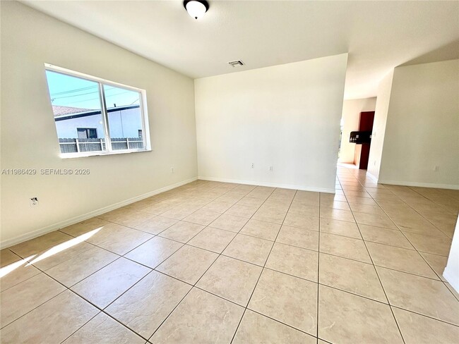 Building Photo - 10990 SW 217th Terrace