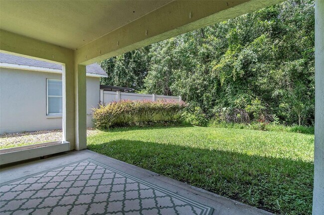 Building Photo - 4454 King Edward Dr