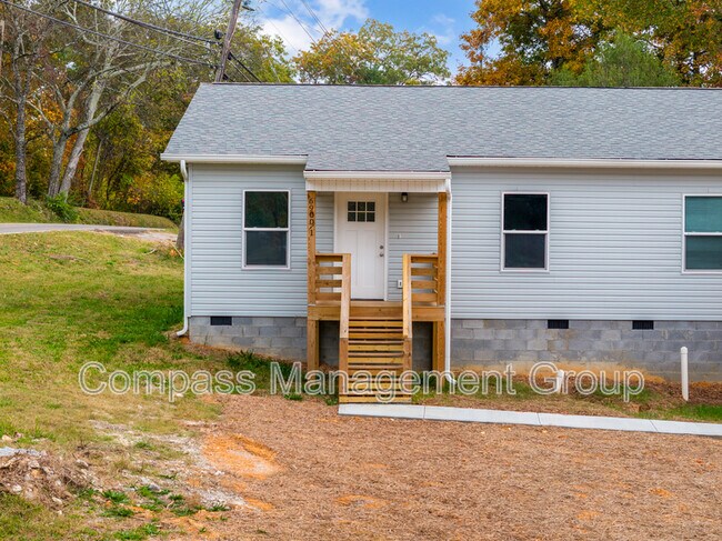 Building Photo - 6900 Seaver Dr NW