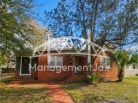 Building Photo - 1025 Powhattan St