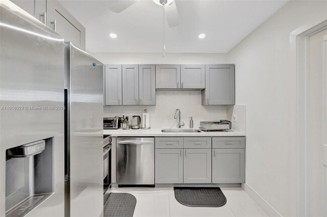 Primary Photo - 1504 SW 6th Ave