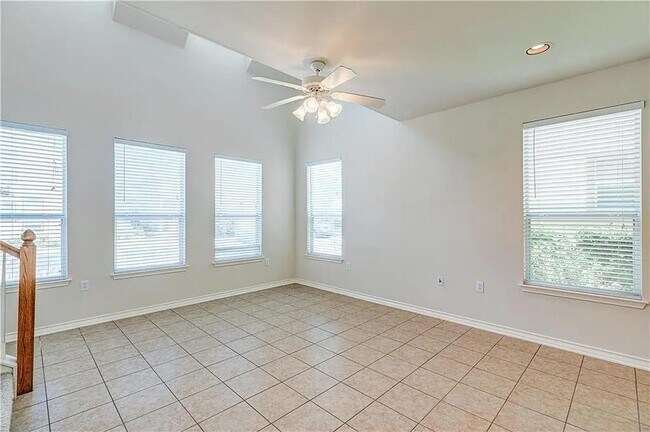 Building Photo - 10700 Macmora Rd