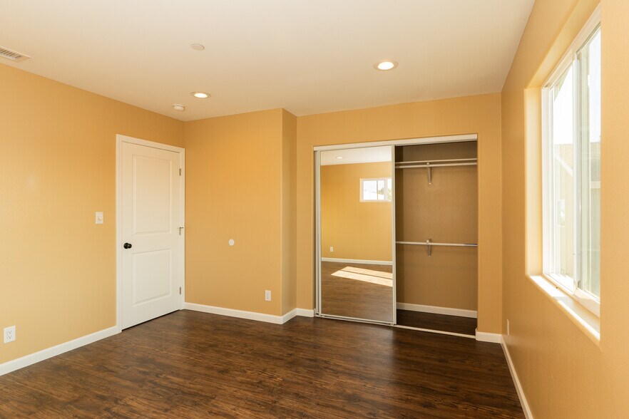Room 3 - 938 S Bernal Ave