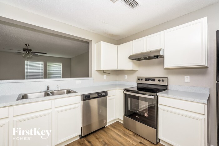 Building Photo - 2553 Big Spring Dr