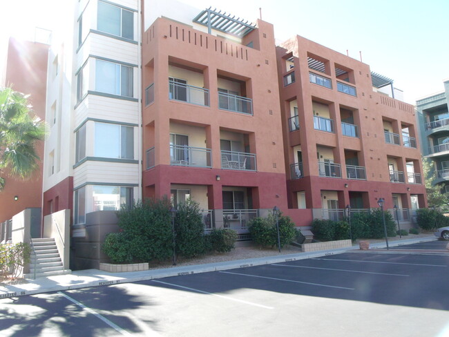 Primary Photo - Top Floor Park Avenue Unit