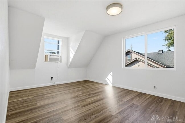 Building Photo - 2512 Harshman Rd