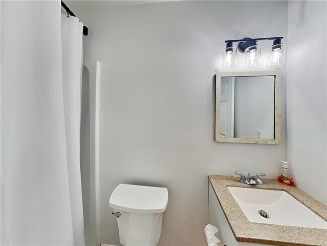 Building Photo - 515 Bigelow Ct