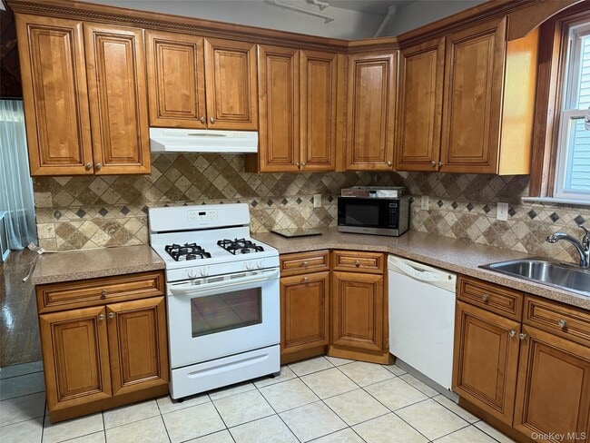 Building Photo - 42 Hill Terrace