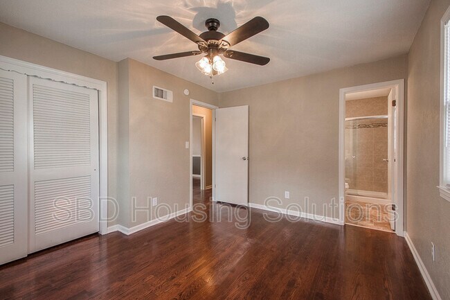 Building Photo - 14909 East 39th St S