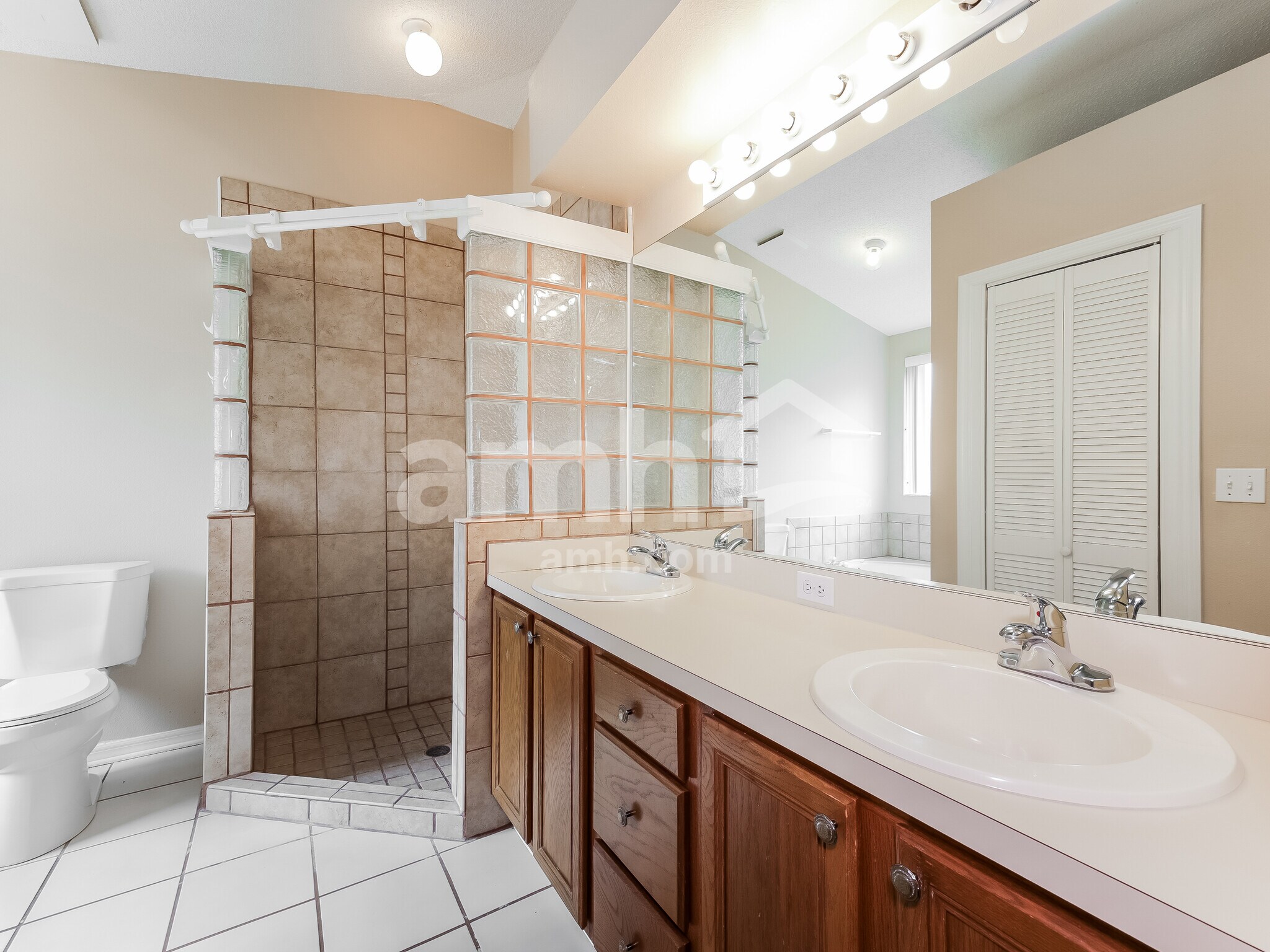 Building Photo - 1138 Timber Trace Dr