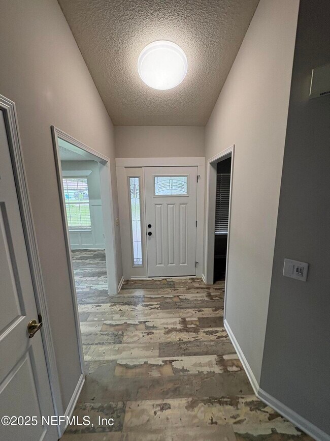 Building Photo - 3556 Lazy Willow Ct