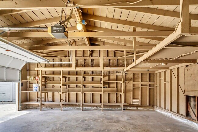 Building Photo - 4722 Mt La Palma Dr