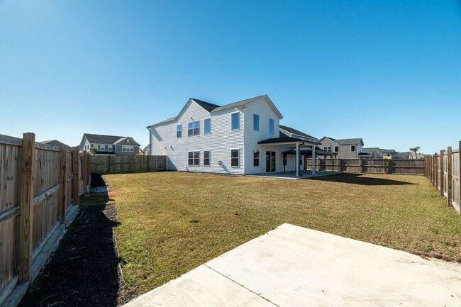 Building Photo - Elegant & Spacious Home in Summerville’s Cane Bay Community