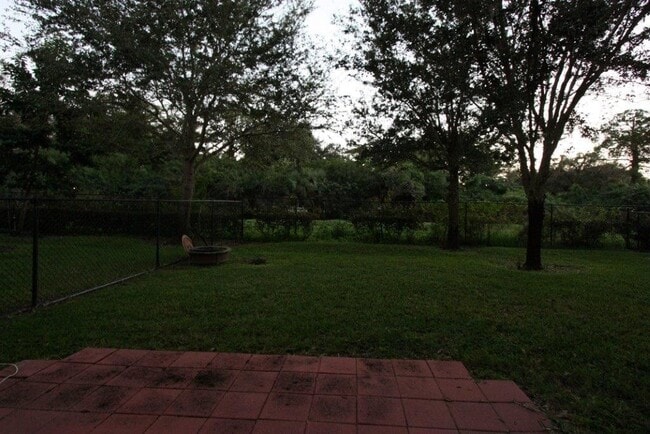 Building Photo - 1007 Grove Park Cir