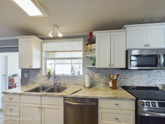 Building Photo - 7660 Kyak Ct