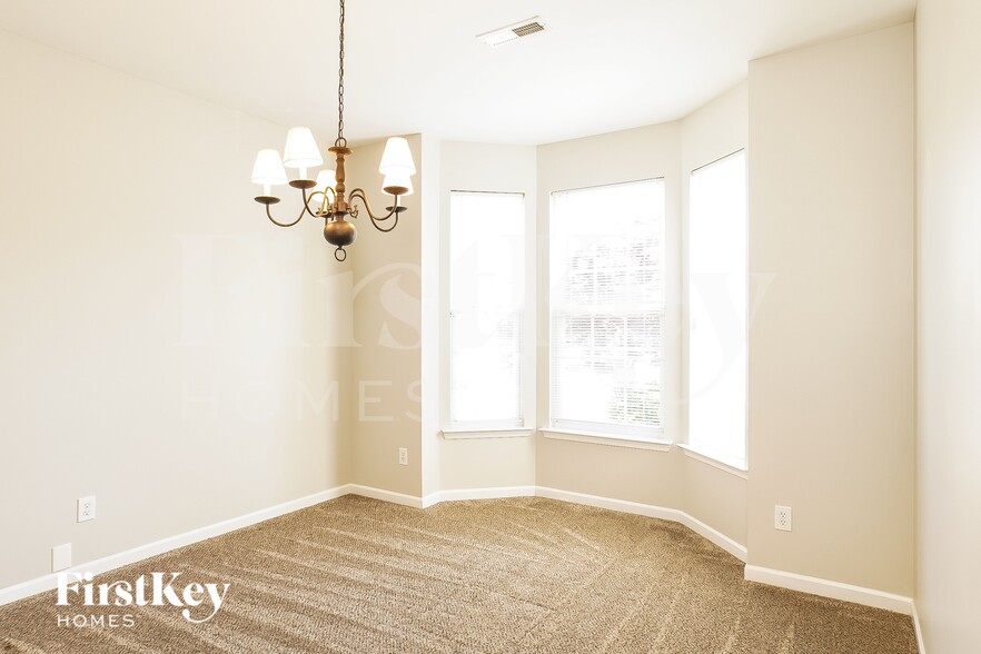 Building Photo - 6101 Elderbush Dr