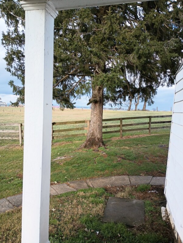 Building Photo - 2106 S 5th Ave