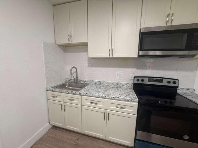 Building Photo - 50070 Us Hwy