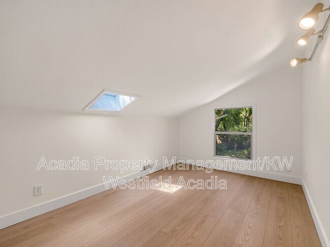 Building Photo - 11107 Gambel Oak Cir