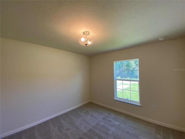 Building Photo - 8190 N Wakefield Dr