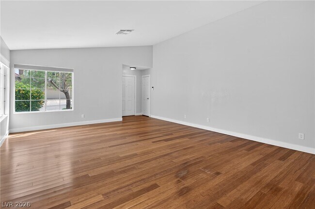 Building Photo - 405 Crater Ct