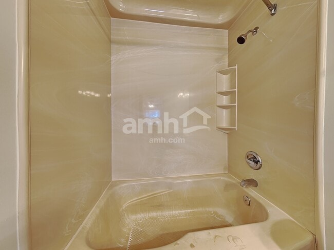 Building Photo - 3226 Silver Spur Ct