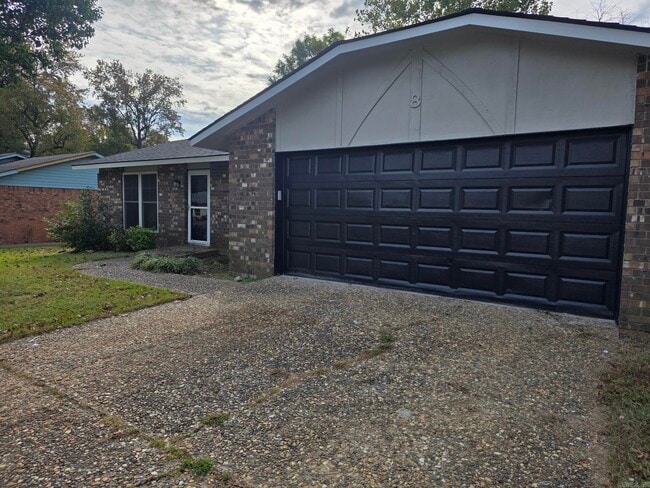 Building Photo - 8 Willowridge Cove