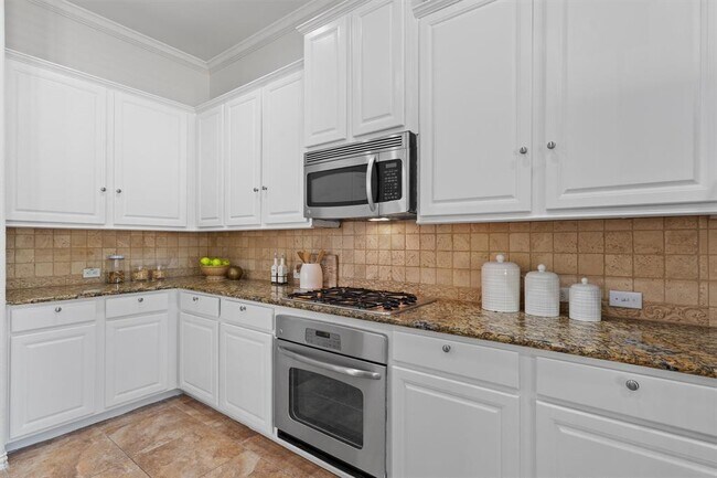 Building Photo - 2529 Mirasol Loop