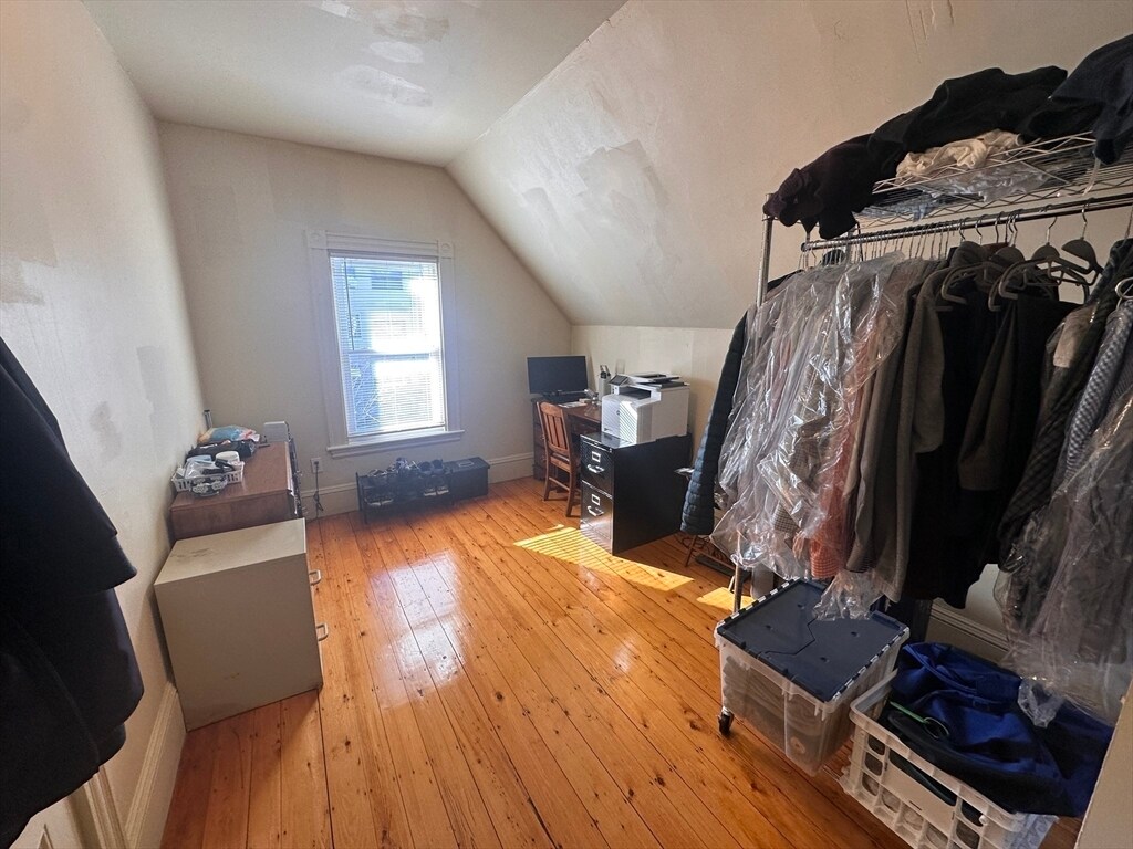 Building Photo - 374 Highland Ave
