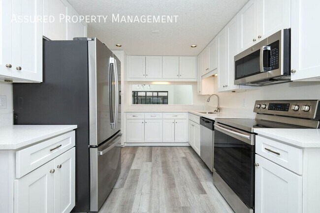 Building Photo - 301 Dryberry Way