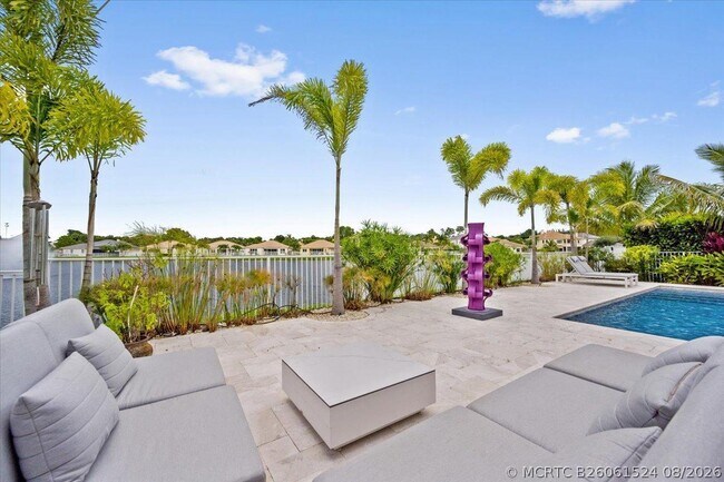 Building Photo - 8152 Butler Greenwood Dr