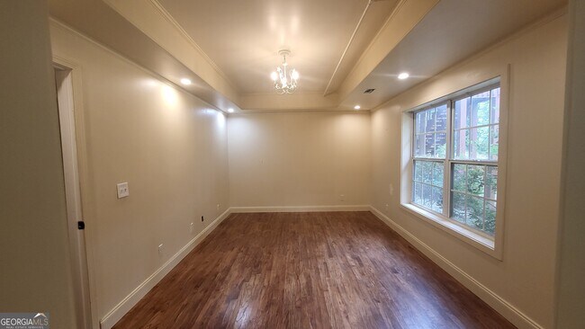 Building Photo - 4810 Edinburgh Dr