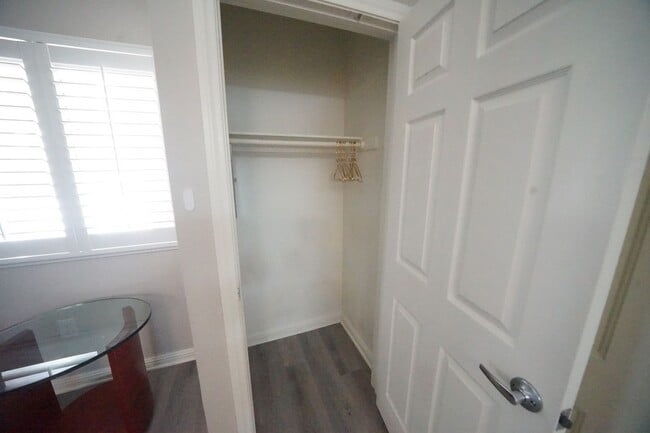 Building Photo - 5250 S Rainbow Blvd