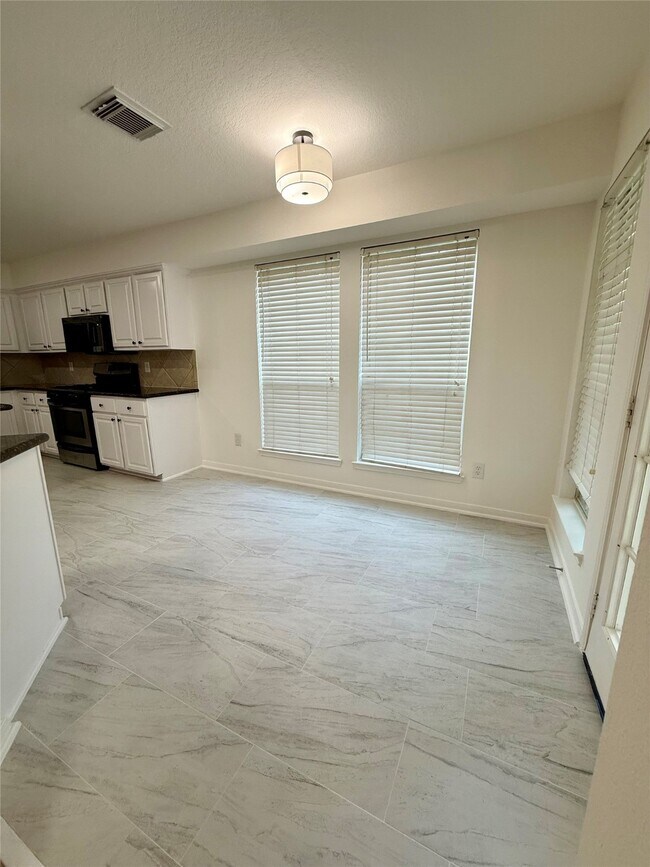 Building Photo - 834 Stevens Creek Ln