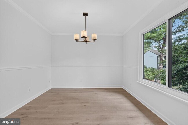 Building Photo - 1703 Westwind Way