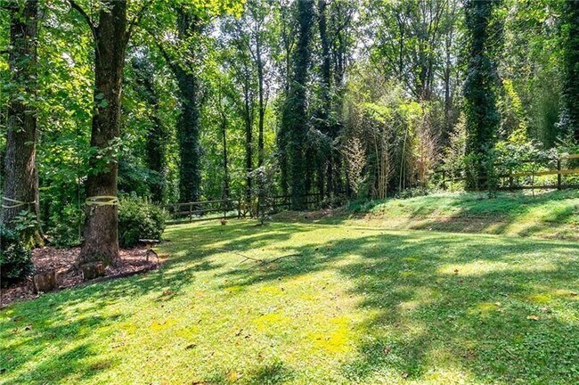 Building Photo - 4932 Rock Haven Dr SW