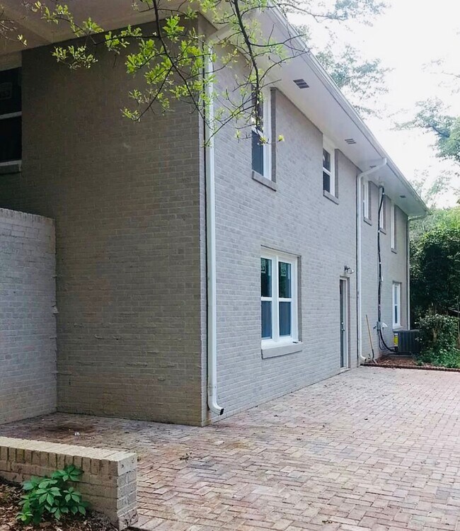 Building Photo - Exclusively Offered by Muse Realty, LLC