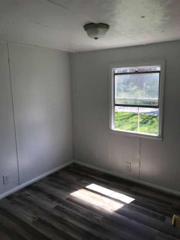 Building Photo - 104 Estate Dr