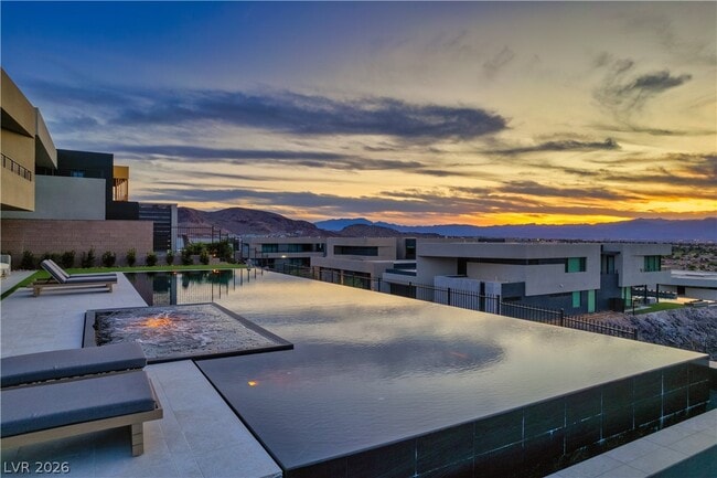 Building Photo - 804 Dragons Eye Dr