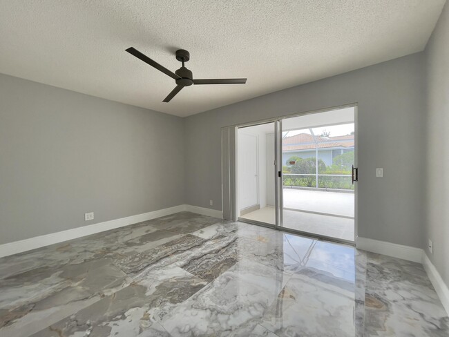 Building Photo - 6503 Geminata Oak Ct