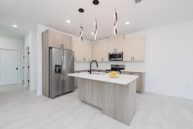 Building Photo - 8218 Casa Verde Rd