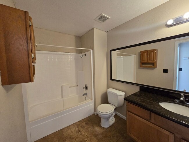 Building Photo - CANYON CREST CONDO