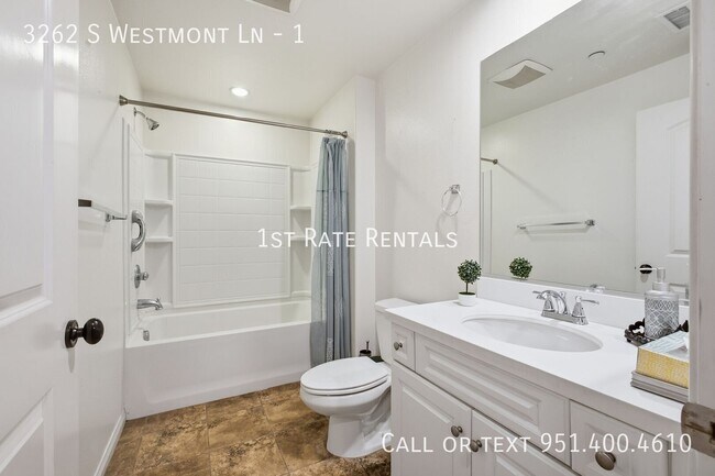 Building Photo - 3262 Westmont Ln