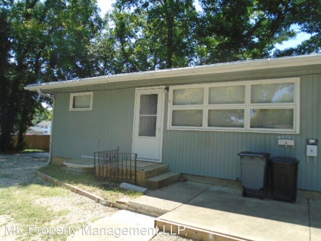 Building Photo - 2 br, 1 bath House - 1857 College Heights