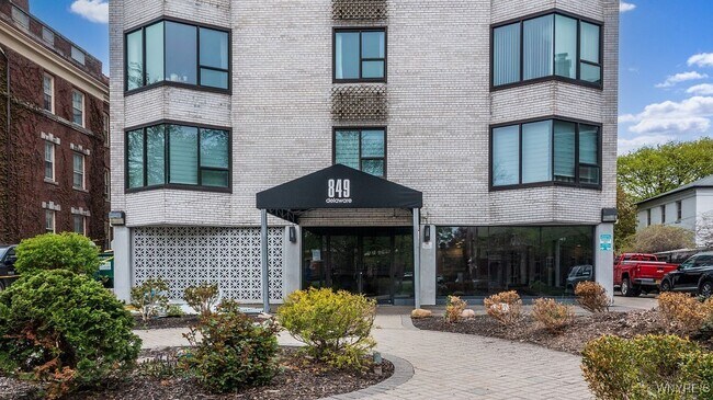 Building Photo - 849 Delaware Ave