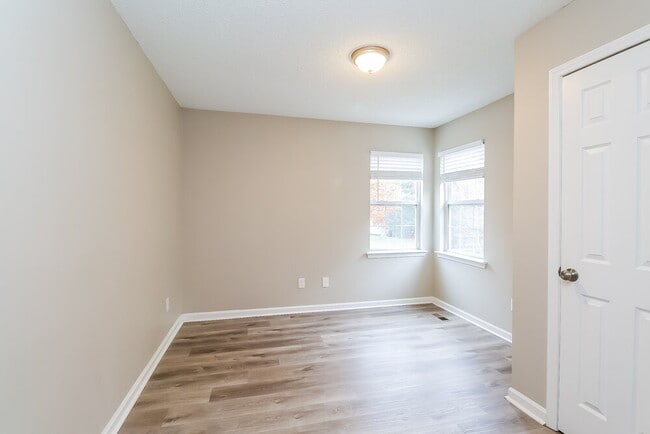 Building Photo - 4706 Avalon Forest Ln