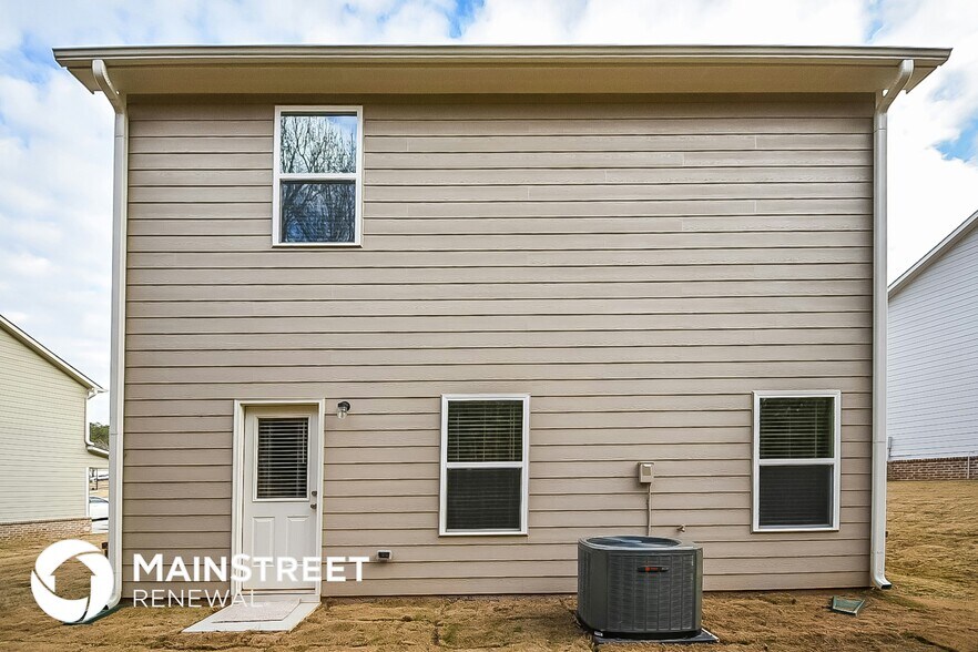 Building Photo - 220 Augusta Woods Dr